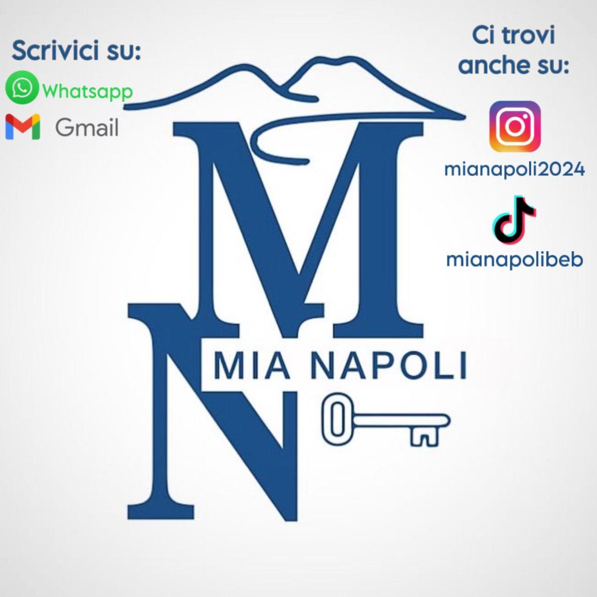 Mia * Naples